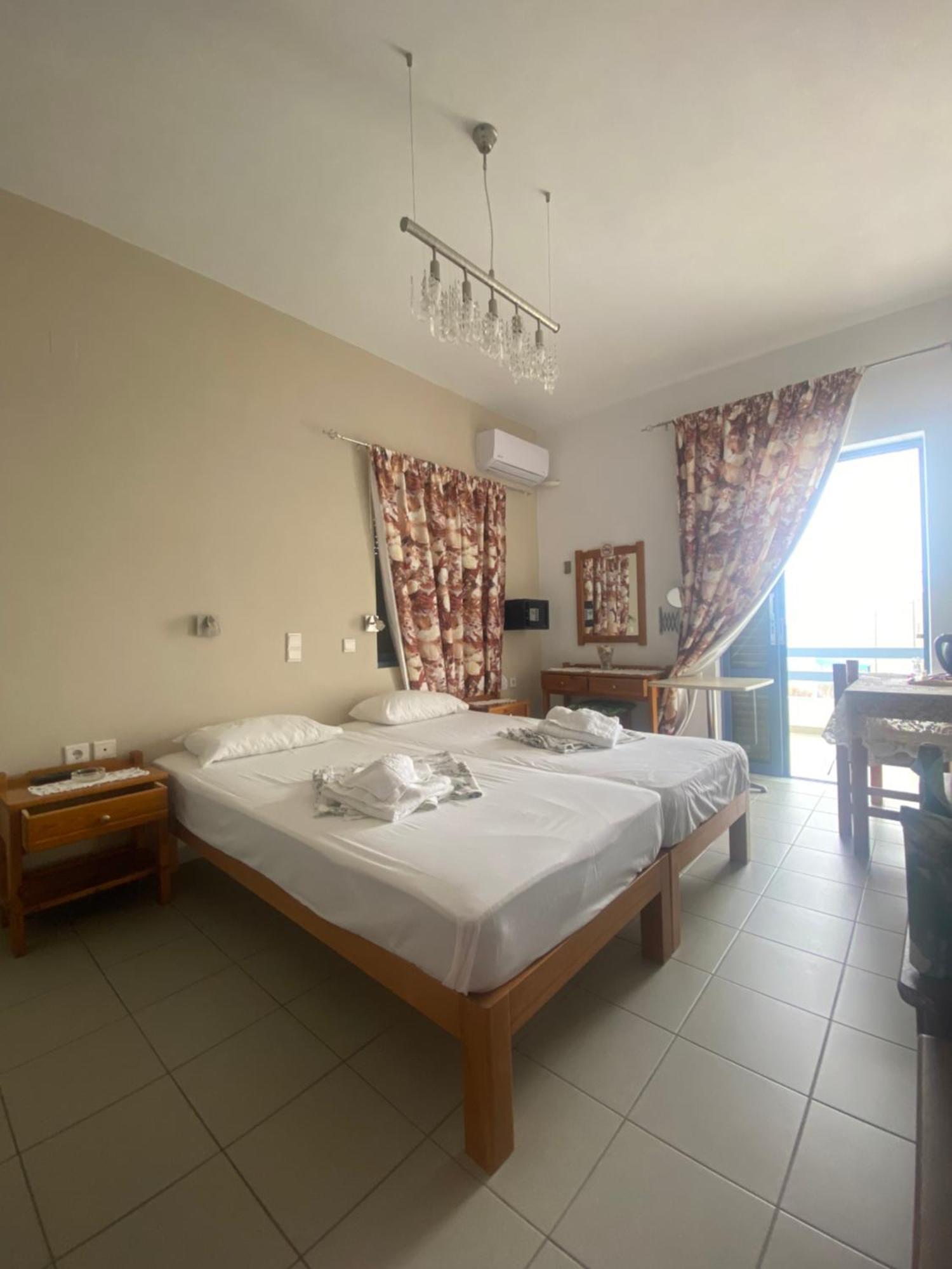 Adamas Rooms Palaiochora Zewnętrze zdjęcie